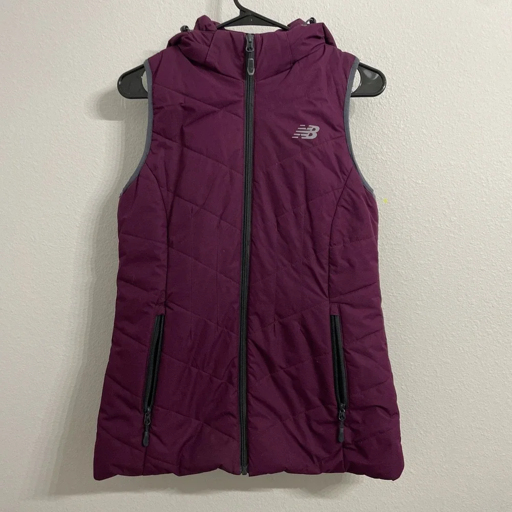 NB Women's Sporty Hooded‎ Plum Best Size Small